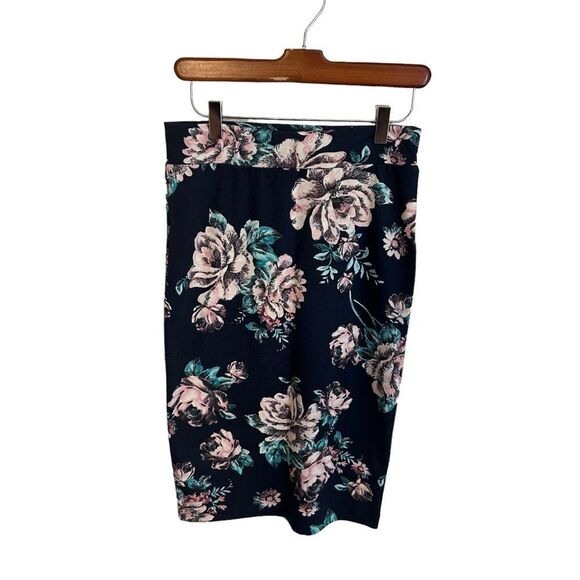 Renee C. Navy‎ Blue Floral Pencil Skirt Size Medium - Picture 2 of 8